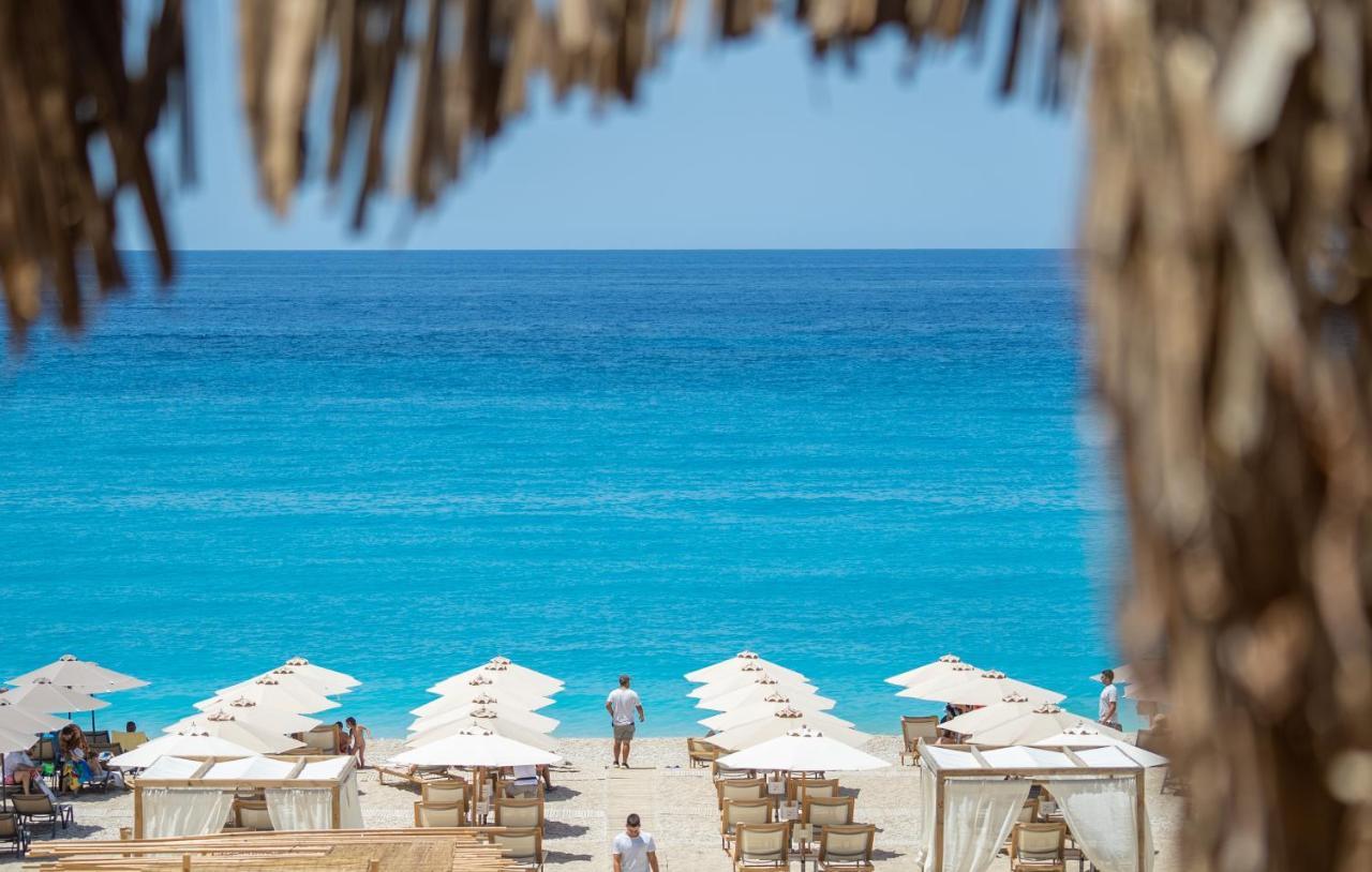 Monato Luxury Apartments Ayios Nikitas Bagian luar foto