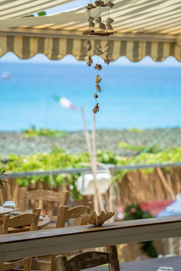 Monato Luxury Apartments Ayios Nikitas Bagian luar foto
